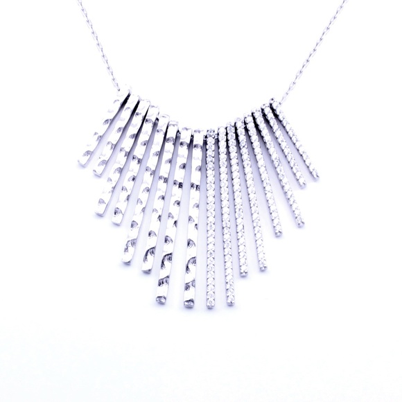 BRIGHT MULTI BAR NECKLACE - Picture 2 of 3